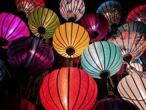 Red Blue Yellow And White Sky Lantern Photo By Expect Best From Pexels